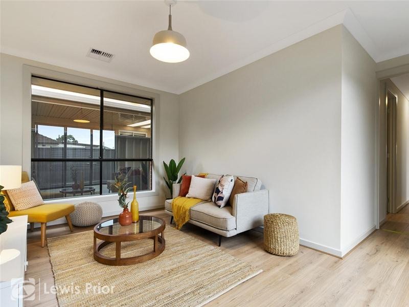 8A Inverness Avenue, Marion SA 5043