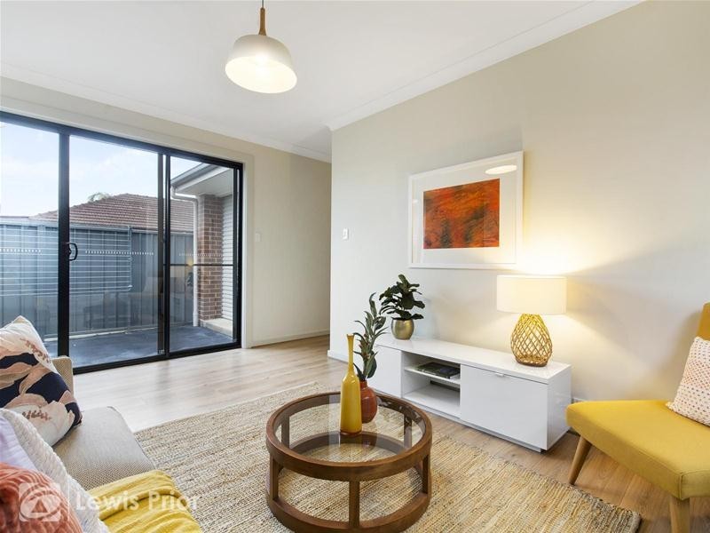 8A Inverness Avenue, Marion SA 5043