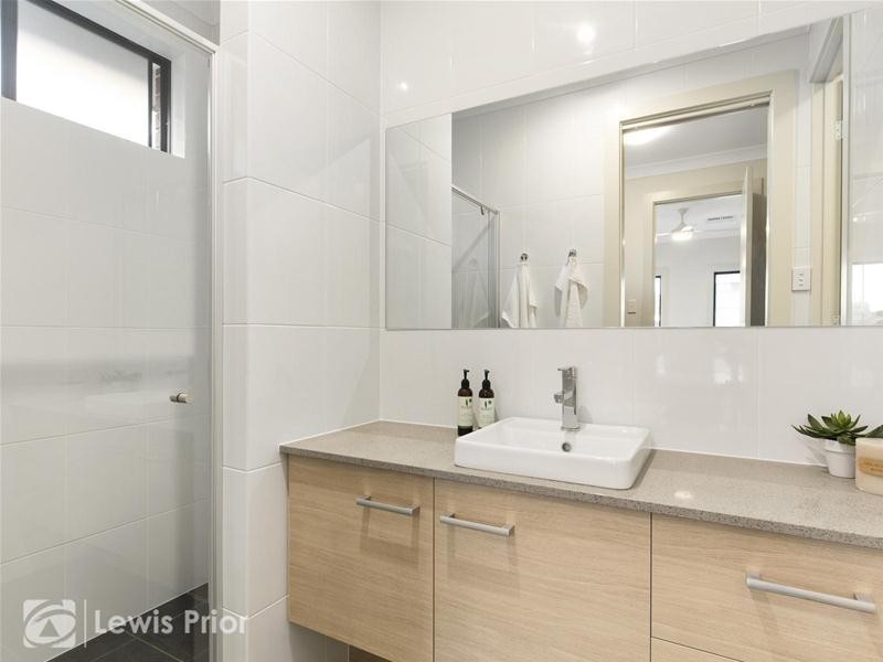 8A Inverness Avenue, Marion SA 5043