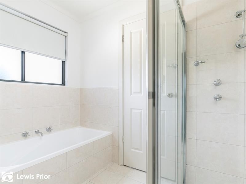 11 Raggatt Crescent, Mitchell Park SA 5043