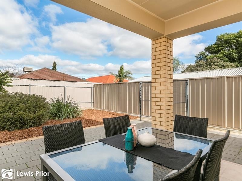 11 Raggatt Crescent, Mitchell Park SA 5043