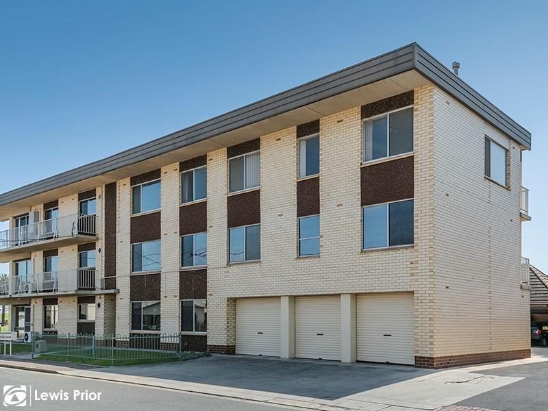 32 Tod Street, Glenelg North SA 5045