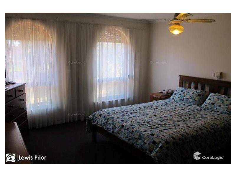 10 James Road, Happy Valley SA 5159