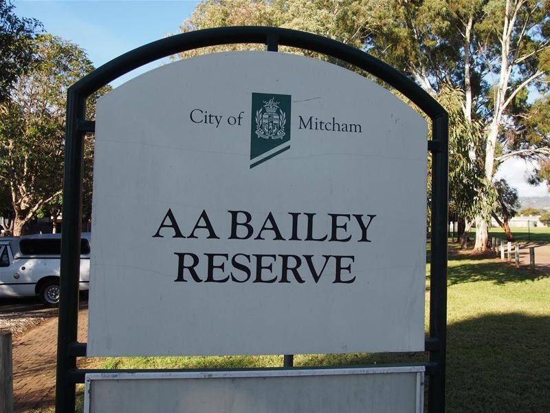 2 Neville Avenue, Clarence Gardens SA 5039