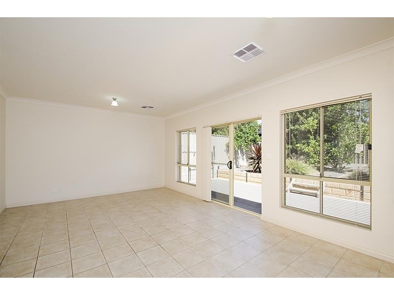 46 White Crescent, Seacombe Gardens SA 5047