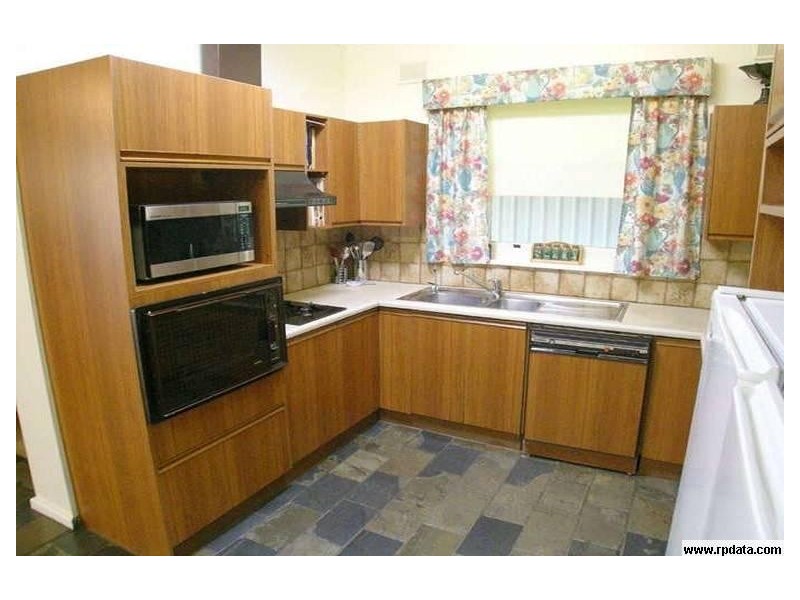 32 Alderman Avenue, Seacombe Gardens SA 5047