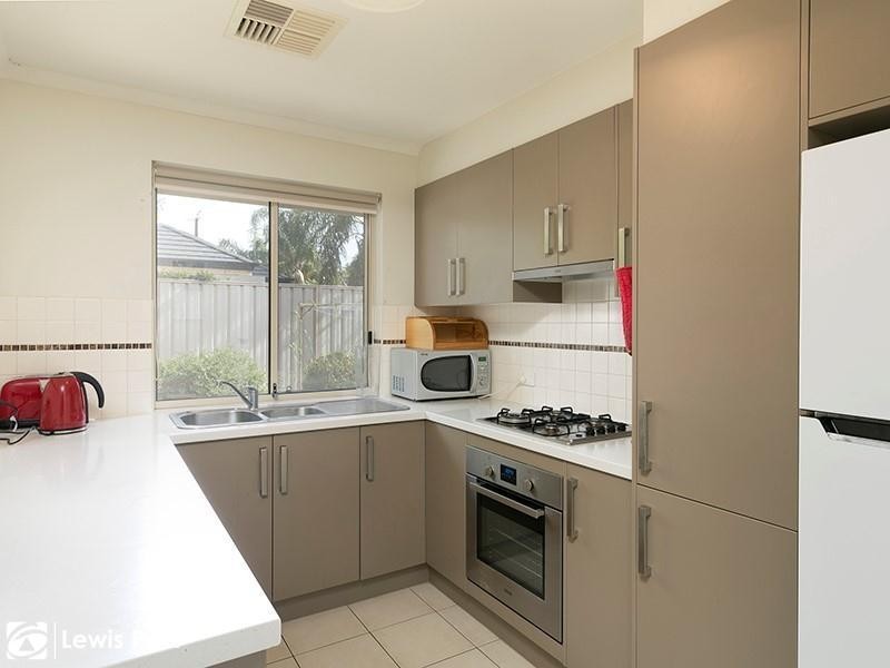 2/105a Lascelles Avenue, Warradale SA 5046