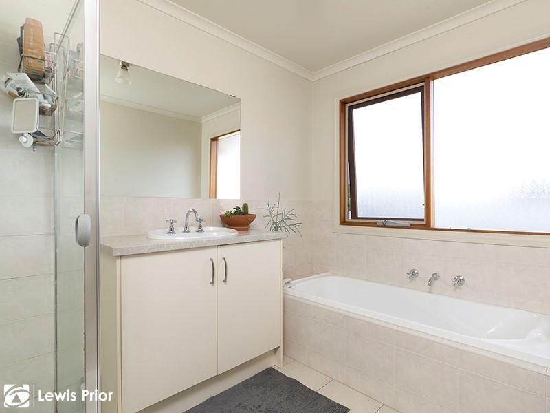 2/105a Lascelles Avenue, Warradale SA 5046