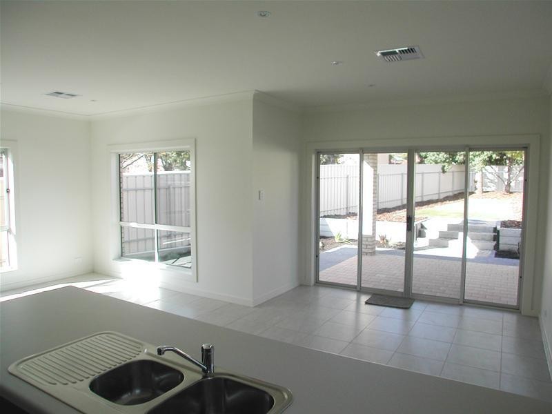 8 Shinnick Street, Dover Gardens SA 5048