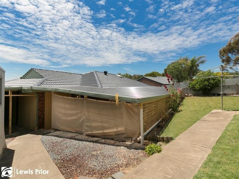 1 Rupara Court, Hallett Cove SA 5158