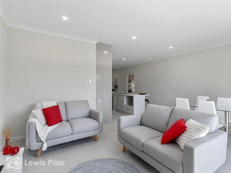 7a & 7b Wildwood Road, Happy Valley SA 5159