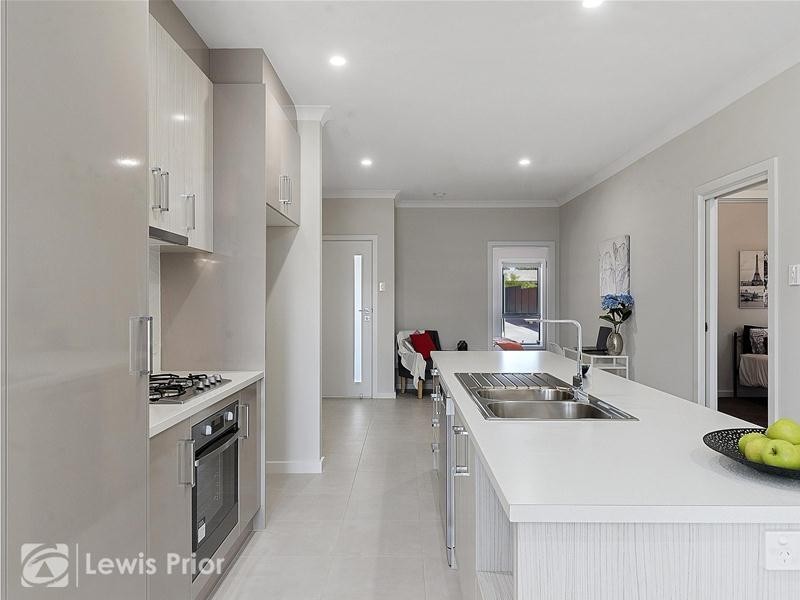 7a & 7b Wildwood Road, Happy Valley SA 5159