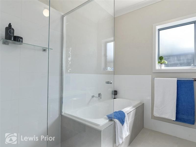 7a & 7b Wildwood Road, Happy Valley SA 5159