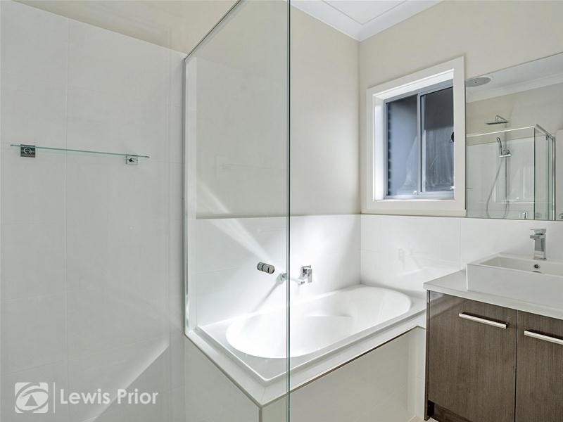 7a & 7b Wildwood Road, Happy Valley SA 5159