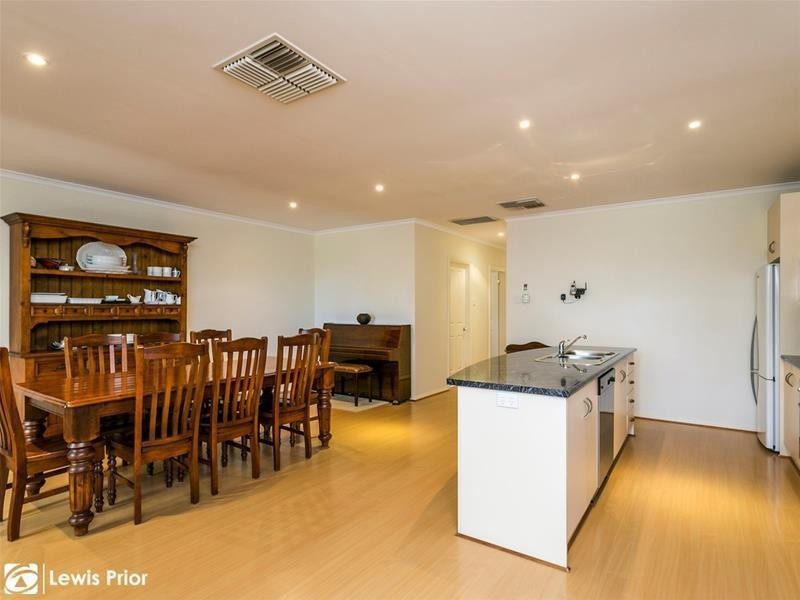 11 Felix Street, Dover Gardens SA 5048