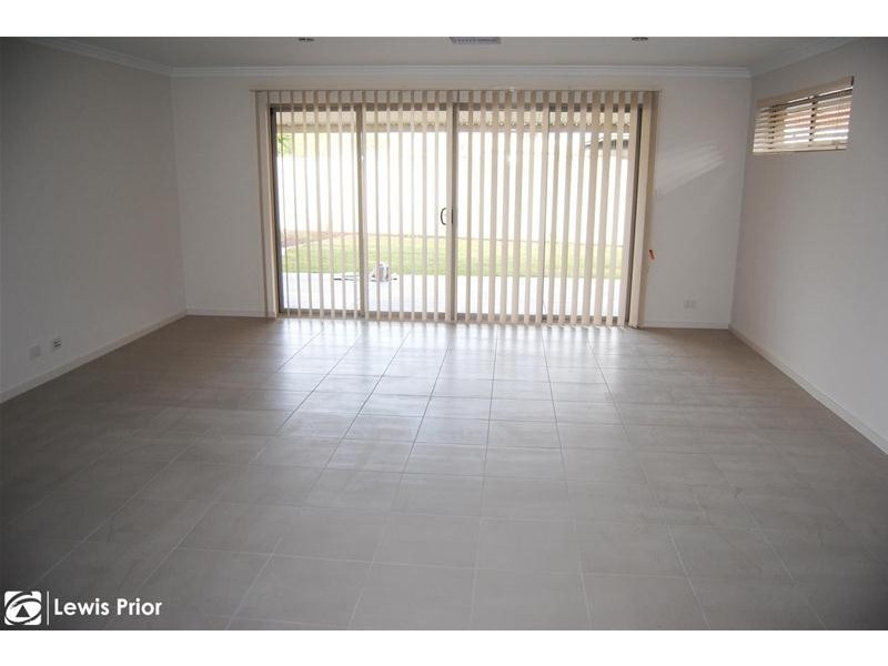 2A Carbnet Place, Seacombe Gardens SA 5047