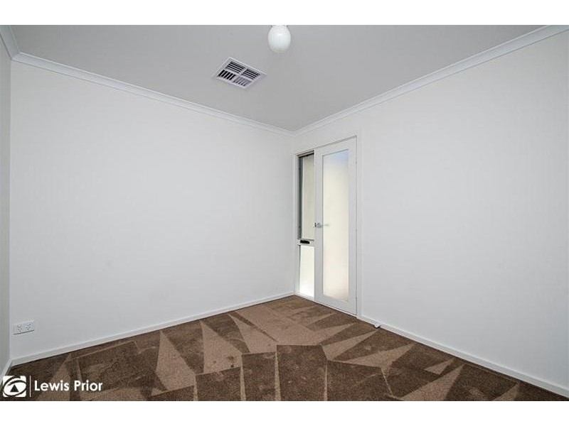 2B Carbnet Place, Seacombe Gardens SA 5047