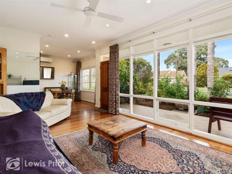 9 Lynne Court, Marion SA 5043