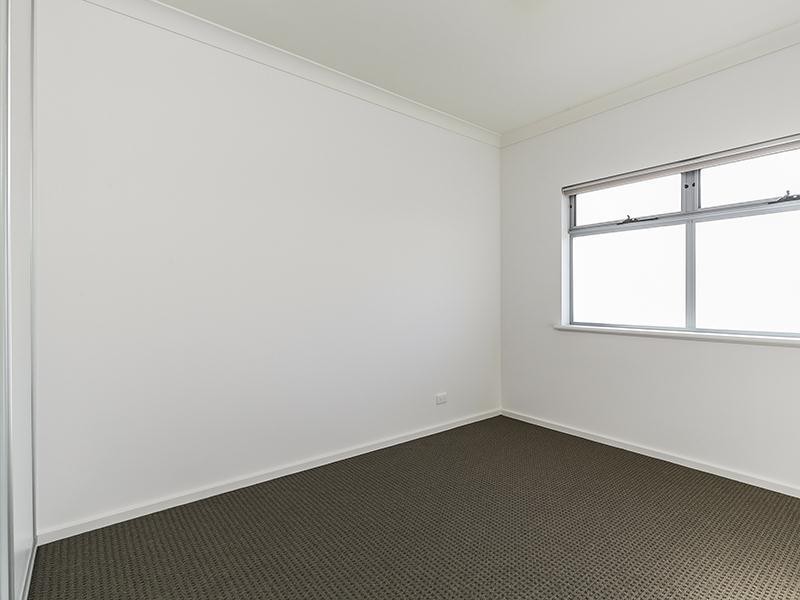 7 Sutherland Street, Park Holme SA 5043