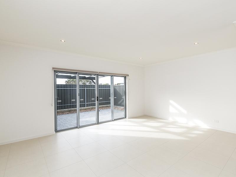 7 Sutherland Street, Park Holme SA 5043