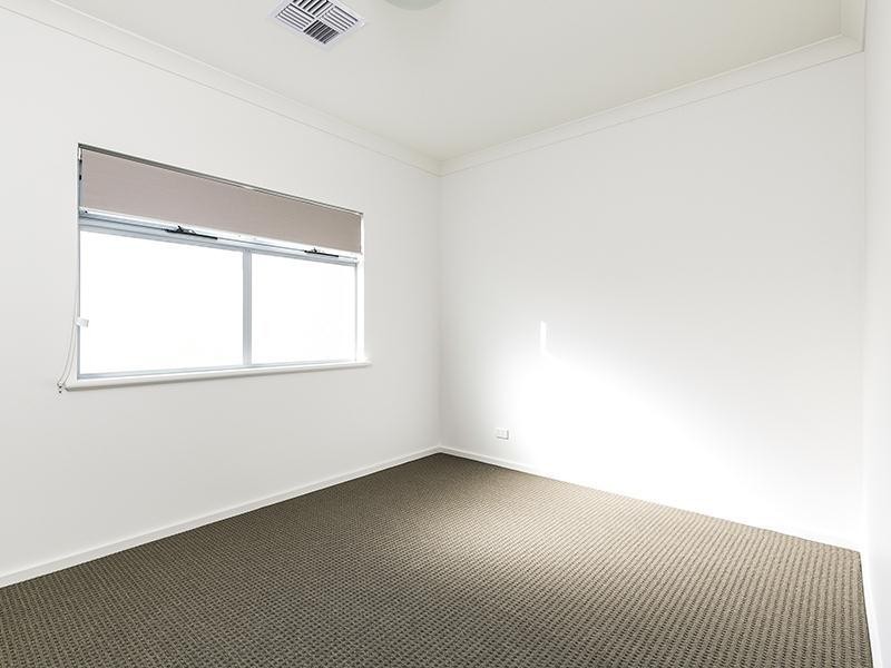 7 Sutherland Street, Park Holme SA 5043