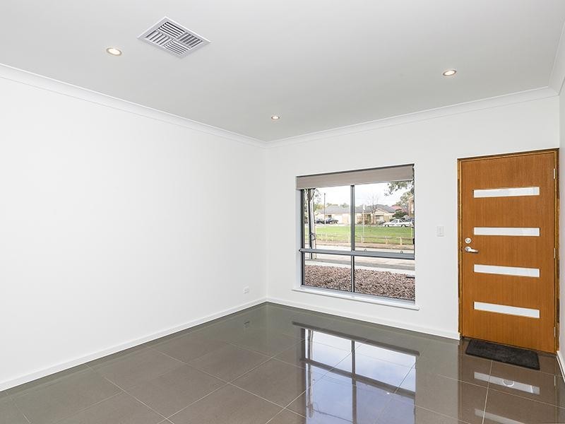 7 Sutherland Street, Park Holme SA 5043