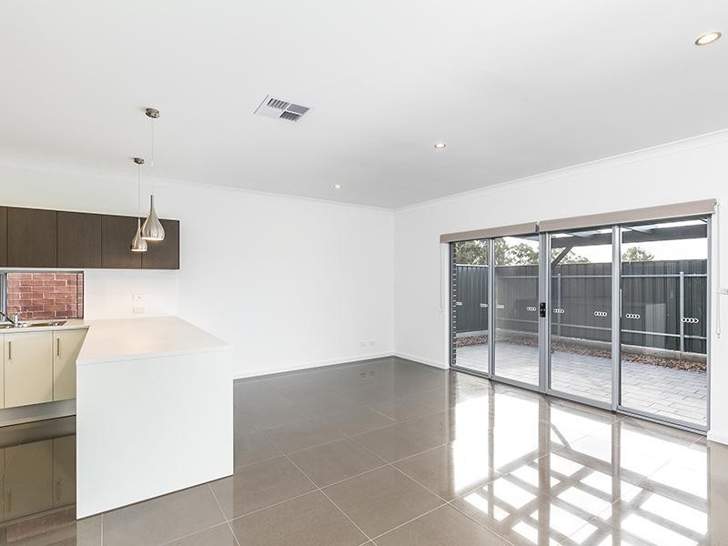 7 Sutherland Street, Park Holme SA 5043