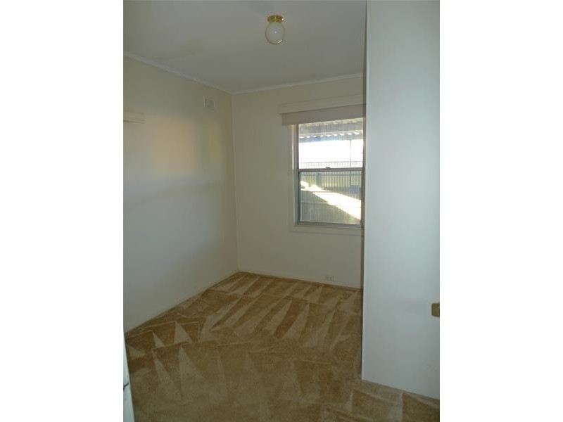 7 Bradman Street, Sturt SA 5047