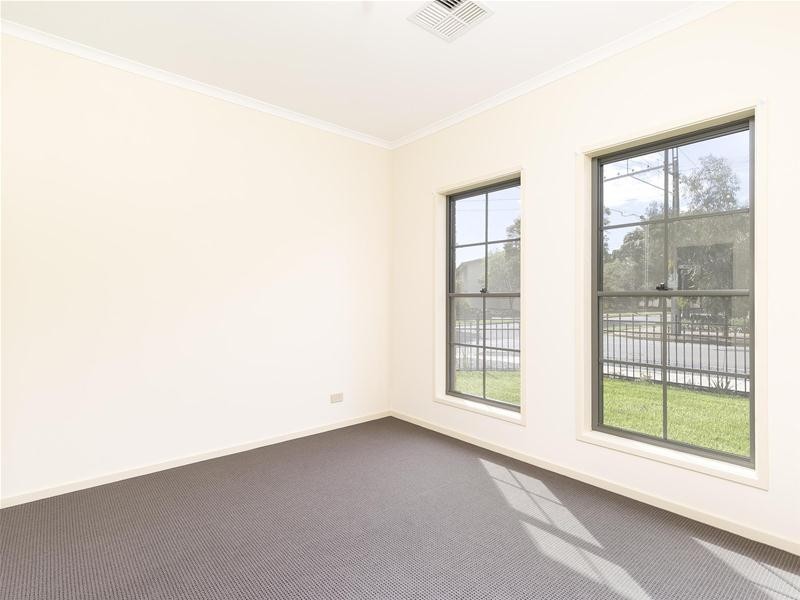 2 Masters Avenue, Oaklands Park SA 5046