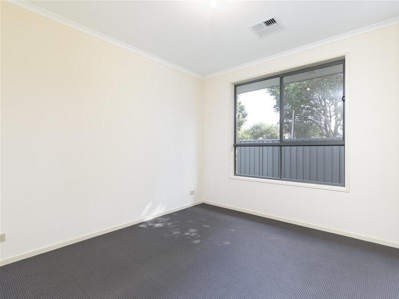 2 Masters Avenue, Oaklands Park SA 5046