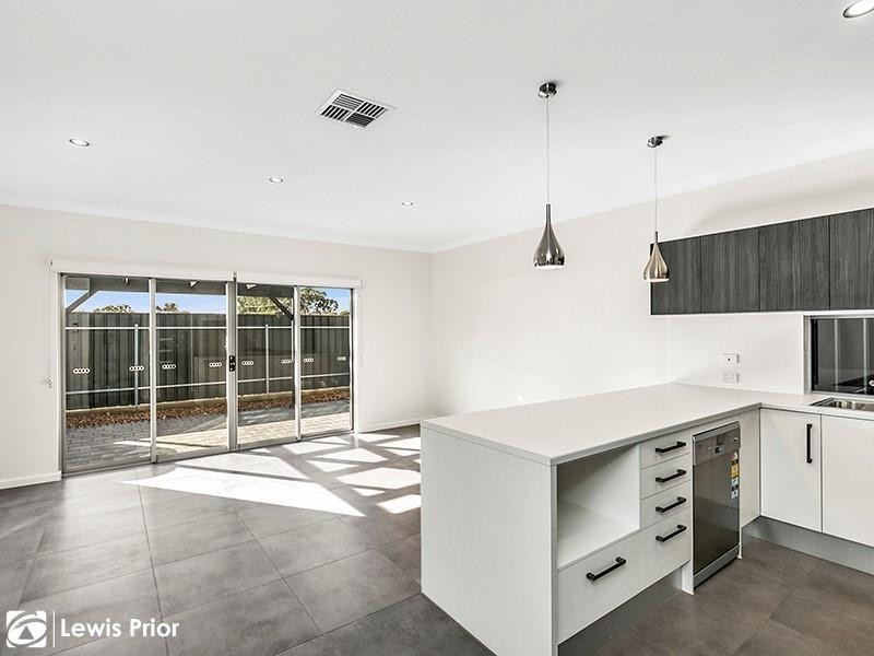 7 Sutherland Street, Park Holme SA 5043