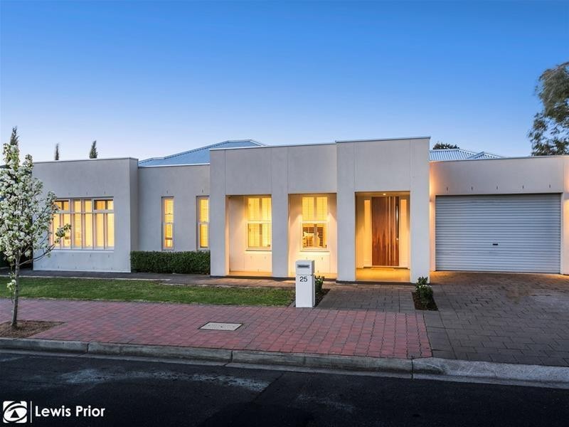 25 Koonga Avenue, Rostrevor SA 5073