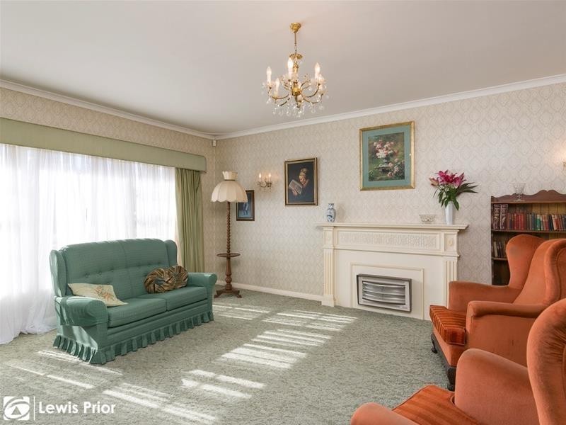 28 Windermere Avenue, Novar Gardens SA 5040