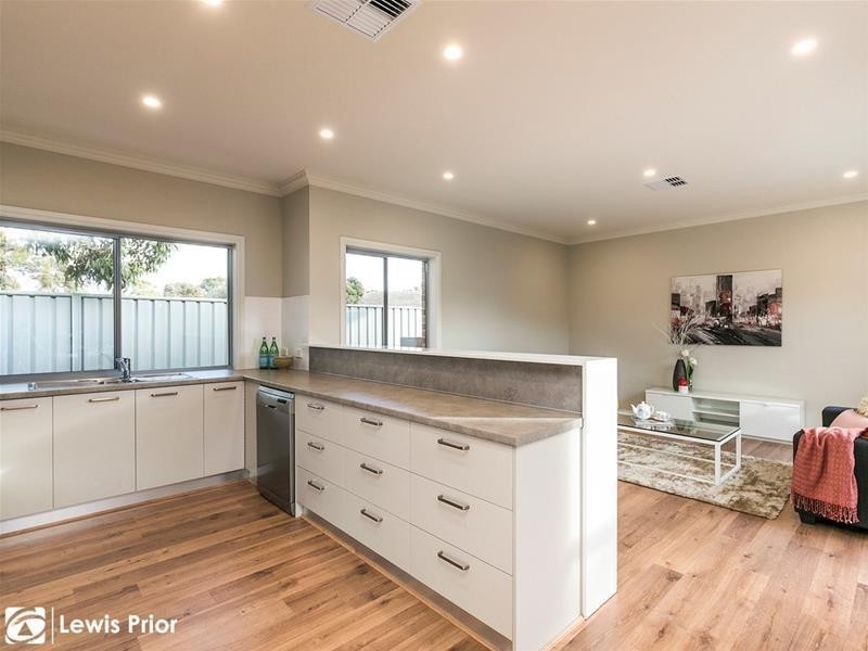 2 Jacaranda Grove, Oaklands Park SA 5046
