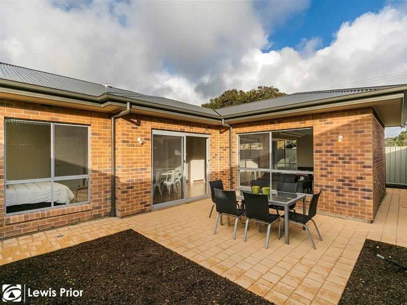 2 Jacaranda Grove, Oaklands Park SA 5046