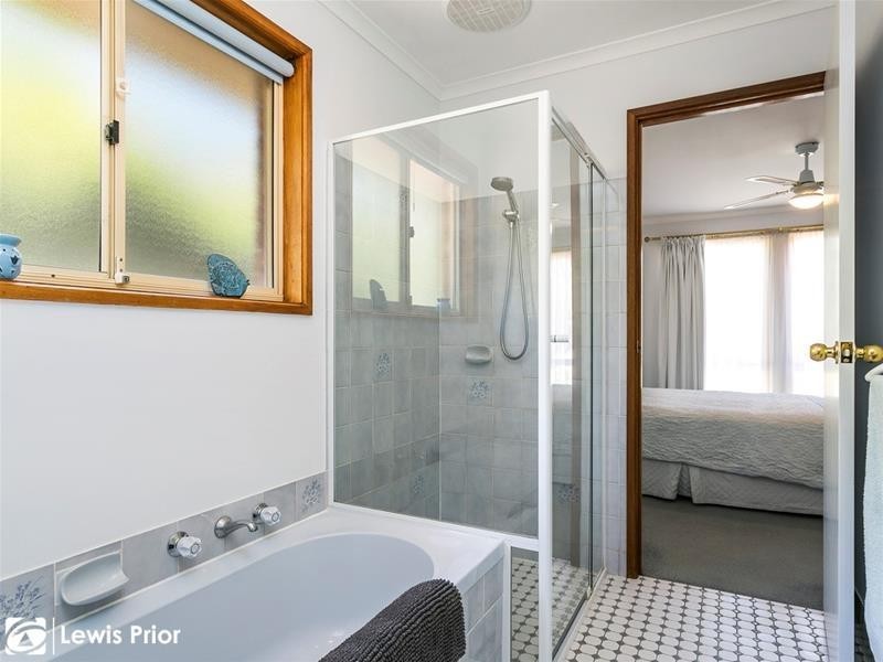 25 Workmaster Avenue, Sheidow Park SA 5158