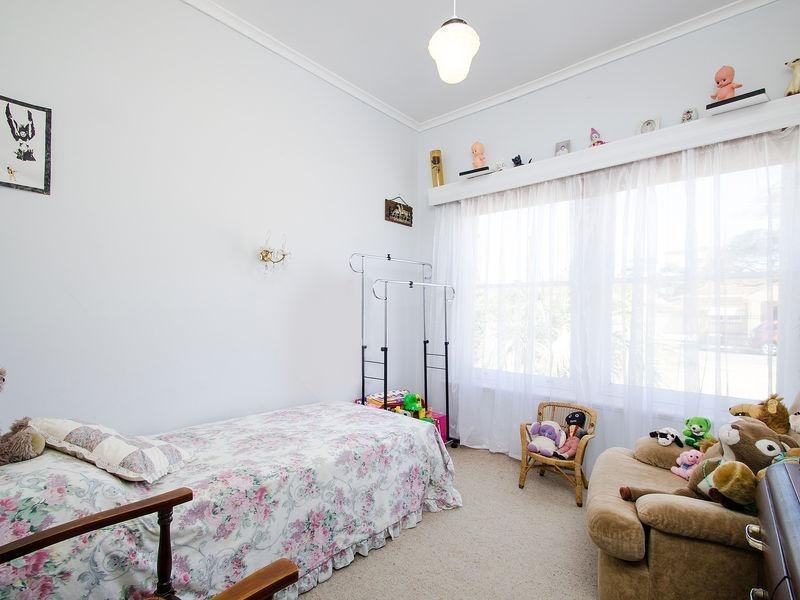 5 Hussey Avenue, Oaklands Park SA 5046