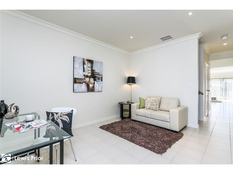 2C Raggatt Crescent, Mitchell Park SA 5043