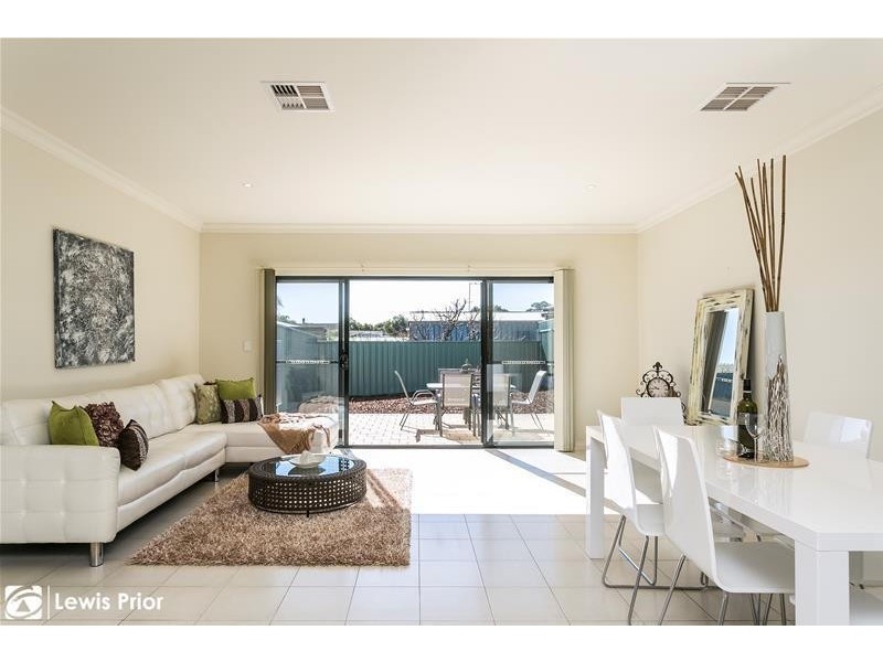 2C Raggatt Crescent, Mitchell Park SA 5043