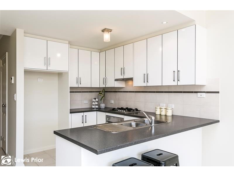 2C Raggatt Crescent, Mitchell Park SA 5043