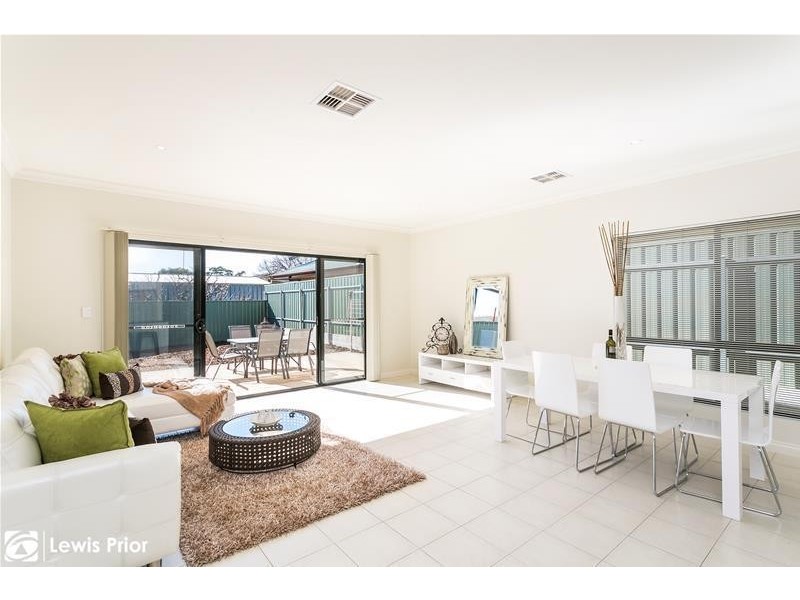 2C Raggatt Crescent, Mitchell Park SA 5043