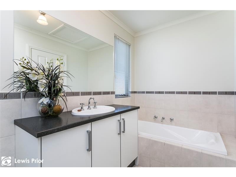 2C Raggatt Crescent, Mitchell Park SA 5043