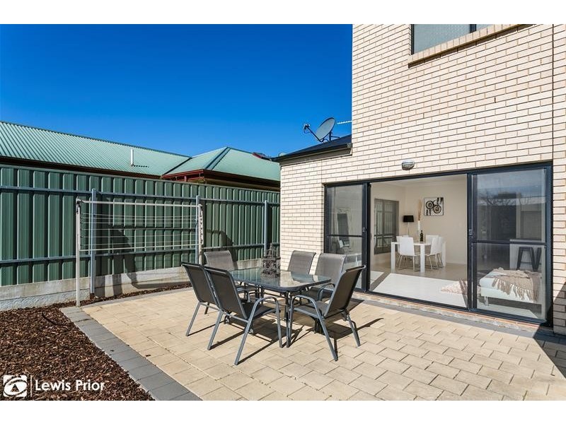 2C Raggatt Crescent, Mitchell Park SA 5043