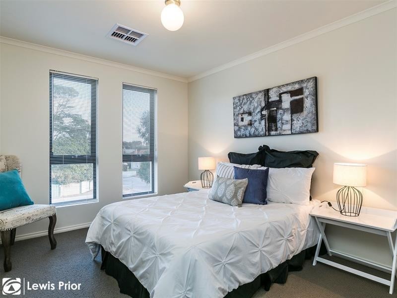 2A Raggatt Crescent, Mitchell Park SA 5043