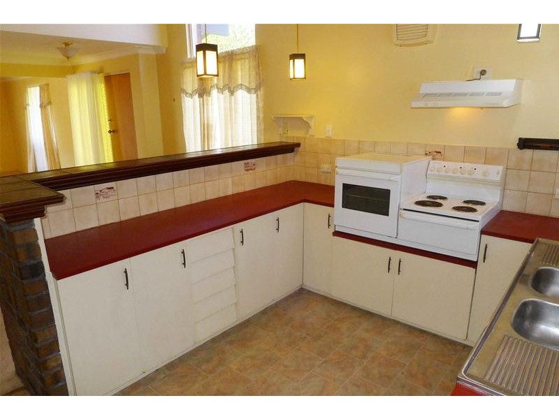 13 Jenner Street, Morphett Vale SA 5162