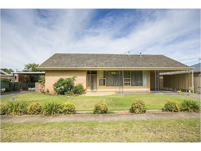 8 Coventry Street, Brighton SA 5048