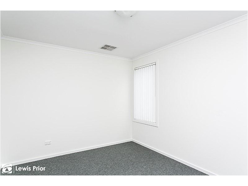 2b Greenasche Grove, Seacombe Gardens SA 5047