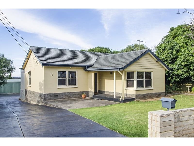 25 Chandada Street, Seaview Downs SA 5049
