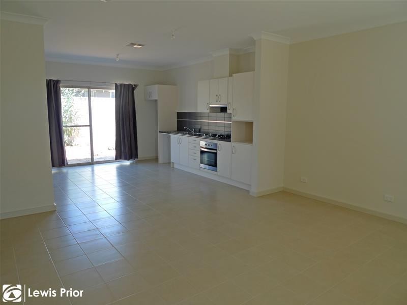 3b Kingston Avenue, Seacombe Gardens SA 5047