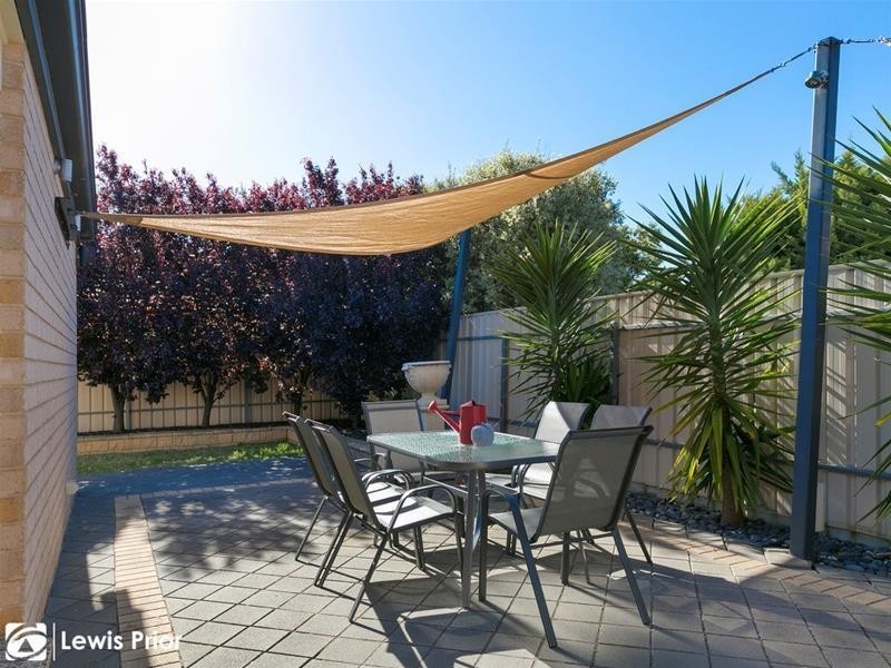 28 Sovereign Drive, Woodcroft SA 5162